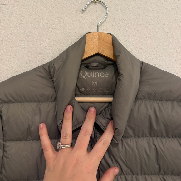Quince Women's Lightweight Down Packable Jacket Grey Size Medium - Picture 4 of 7